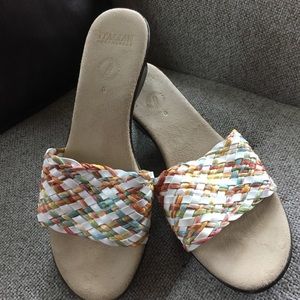 NWT Italian Shoemaker wedge sandals